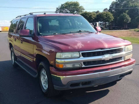 2004 Chevrolet Suburban for sale at Happy Days Auto Sales in Piedmont SC