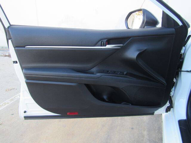 2023 Toyota Camry SE Nightshade