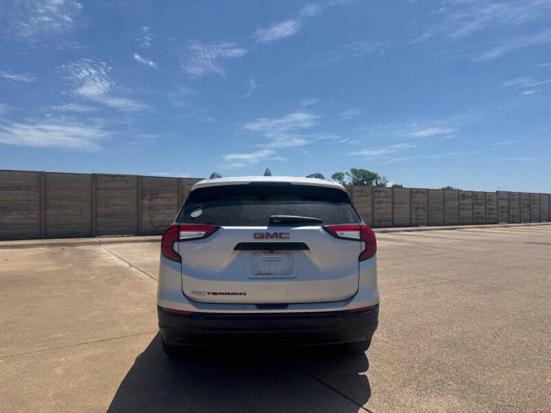 2022 GMC Terrain SLE