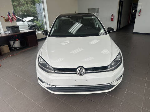 2018 Volkswagen Golf TSI SE