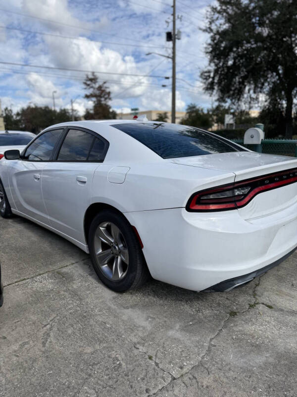 2015 Dodge Charger SXT
