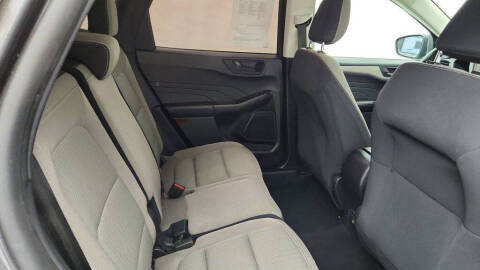 2022 Ford Escape S