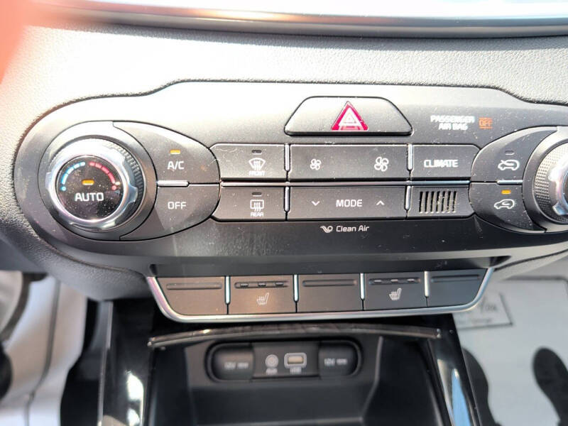 2017 Kia Sorento EX