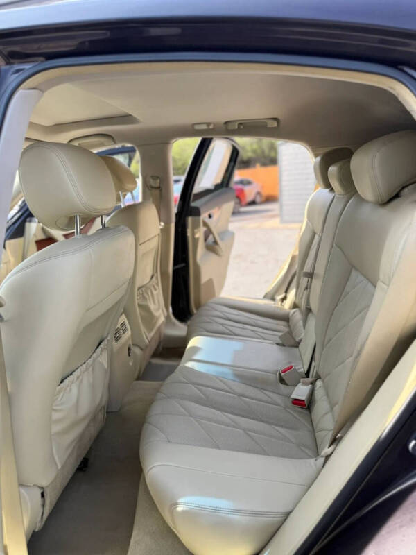 2011 Infiniti FX35