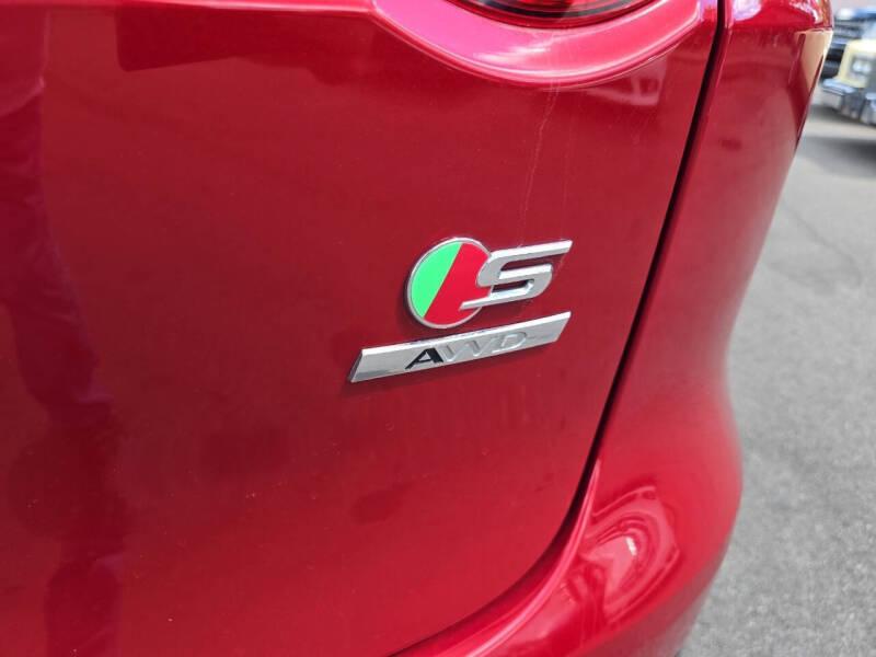 2018 Jaguar F-PACE S