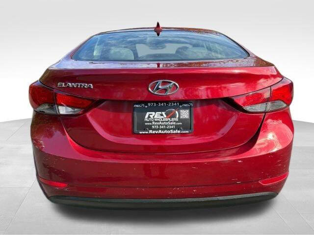 2015 Hyundai Elantra SE