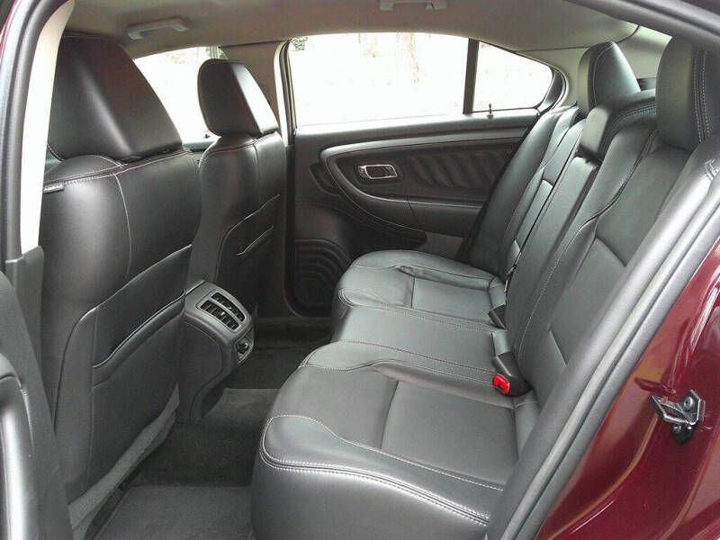 2011 Ford Taurus SEL