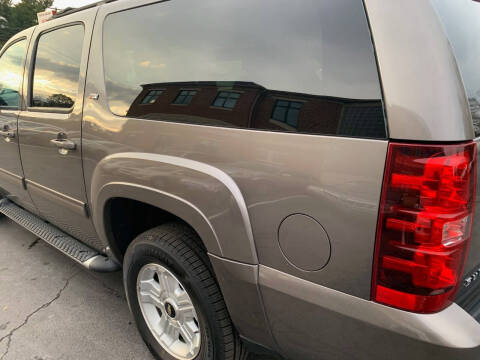 2013 Chevrolet Suburban LT
