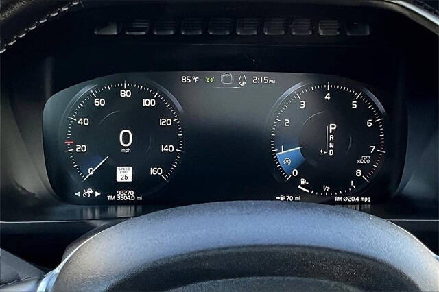 2019 Volvo XC90 T6 Momentum