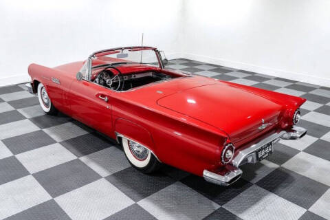 1957 Ford Thunderbird