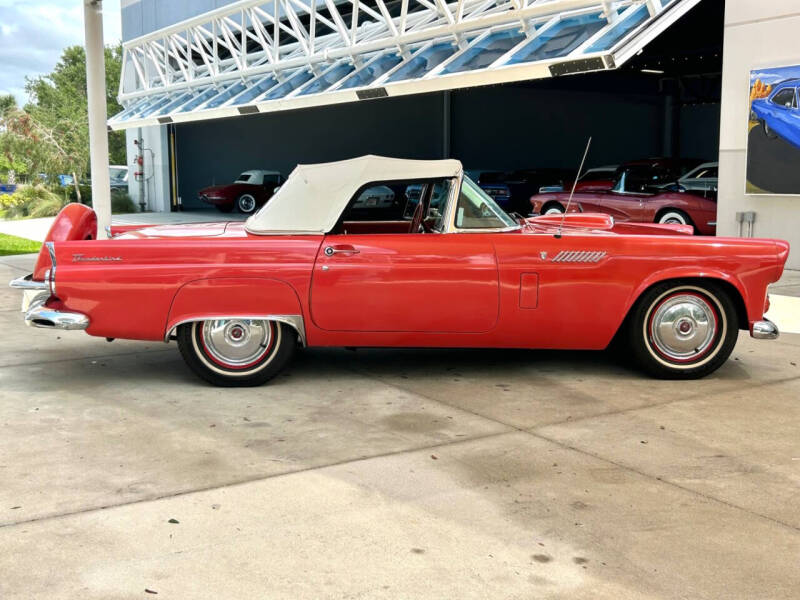 1956 Ford Thunderbird