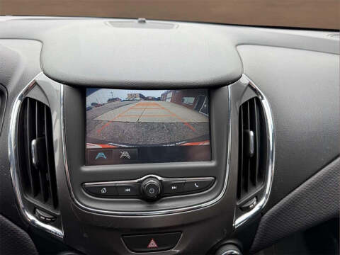 2018 Chevrolet Cruze LT Auto