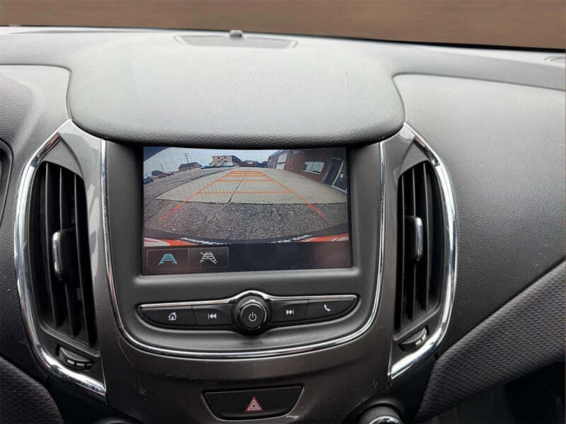 2018 Chevrolet Cruze LT Auto