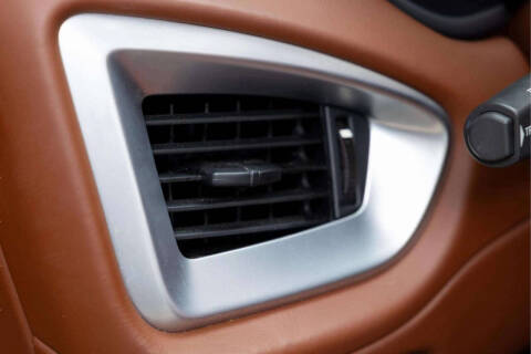 2016 Aston Martin Vanquish Volante