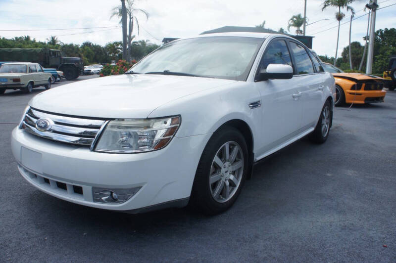 2008 Ford Taurus for sale at Dream Machines USA in Lantana FL