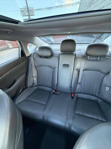 2016 Hyundai Genesis