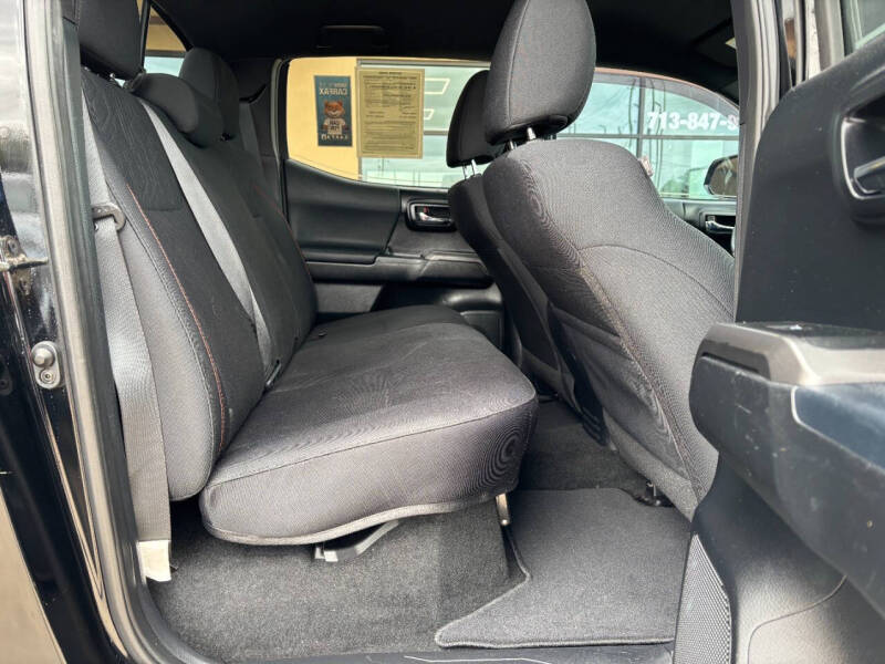 2017 Toyota Tacoma SR5 V6