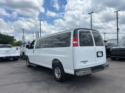 2025 Chevrolet Express 3500