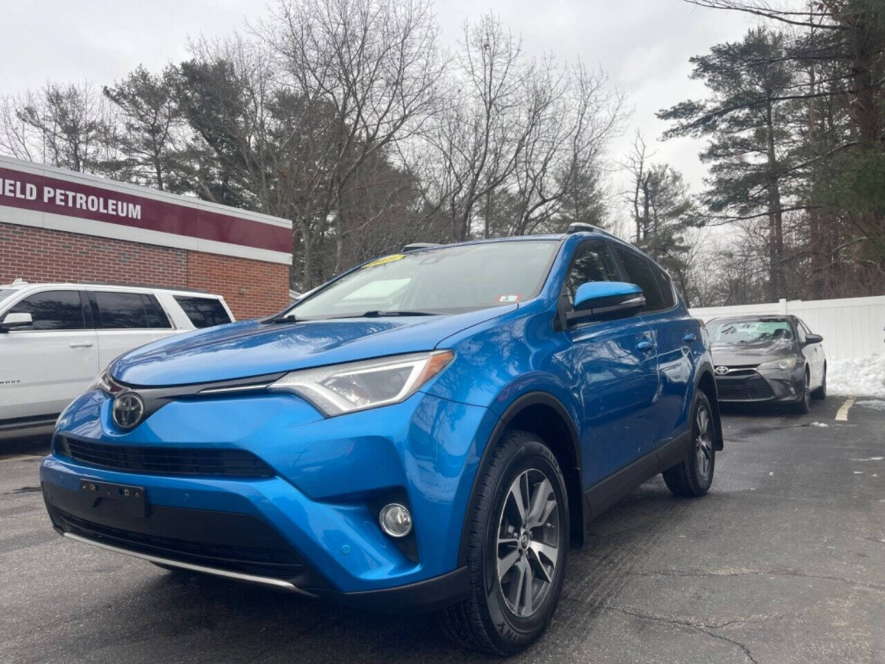 Nutfield Petroleum Car Dealer in Londonderry, NH