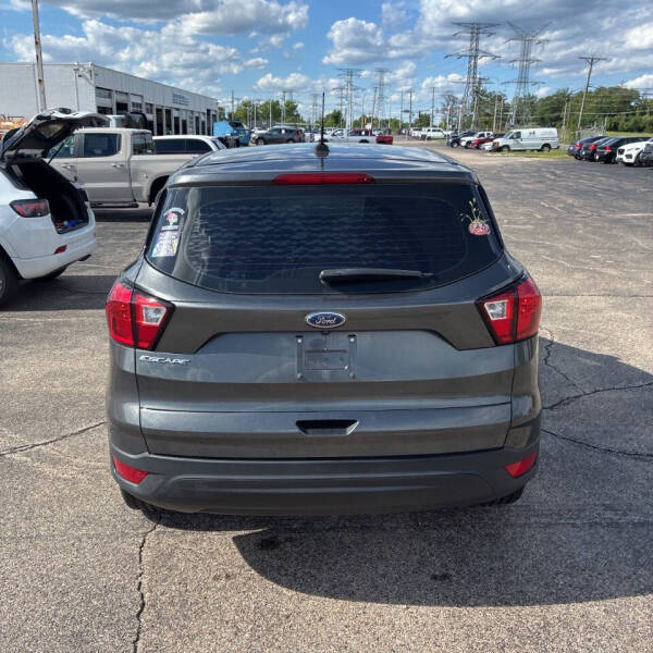 2019 Ford Escape S
