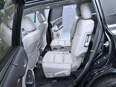 2016 Toyota Highlander Limited Platinum