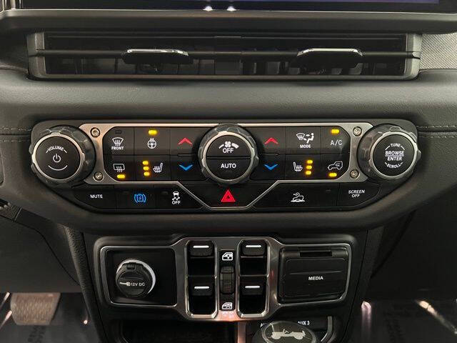 2024 Jeep Wrangler Sahara 4xe