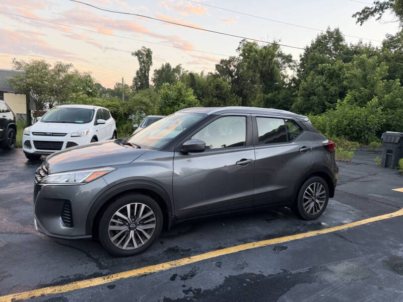 2022 Nissan Kicks SV