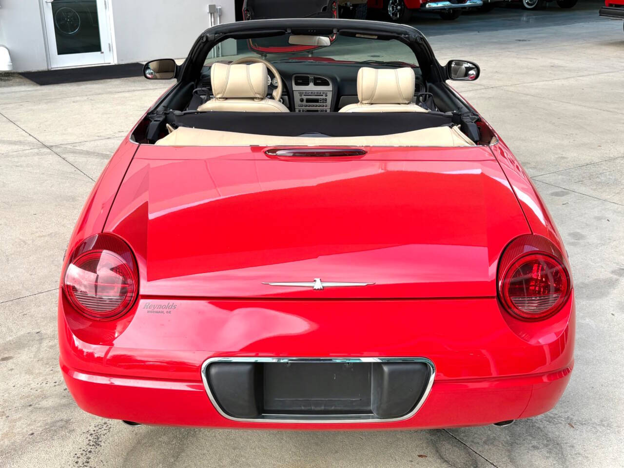 2005 Ford Thunderbird 8