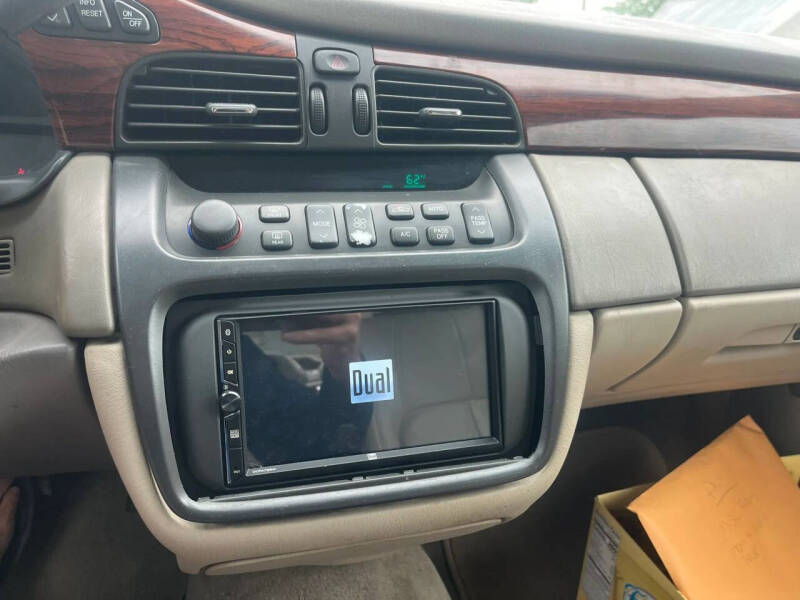 2004 Cadillac DeVille