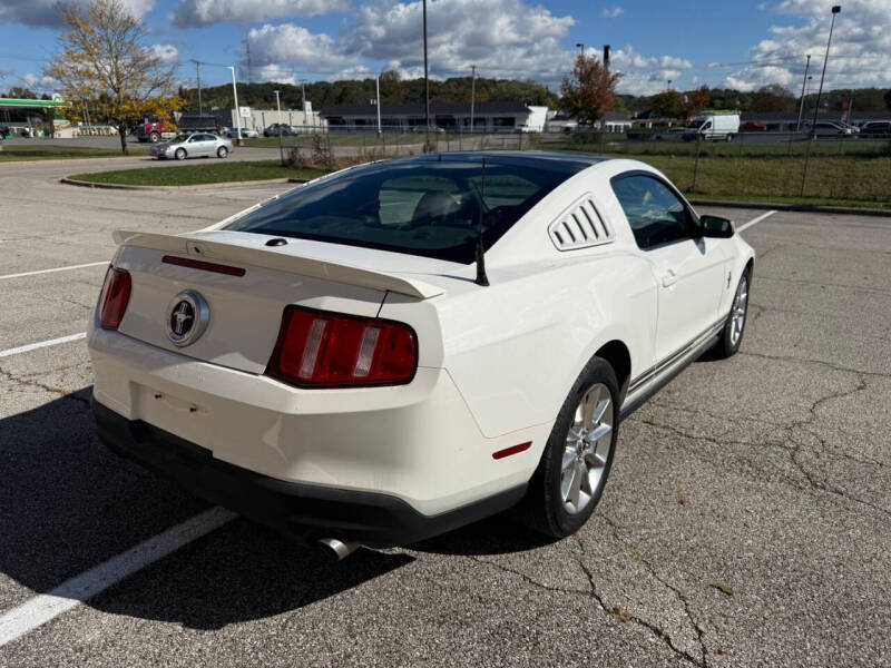 2010 Ford Mustang V6 Premium