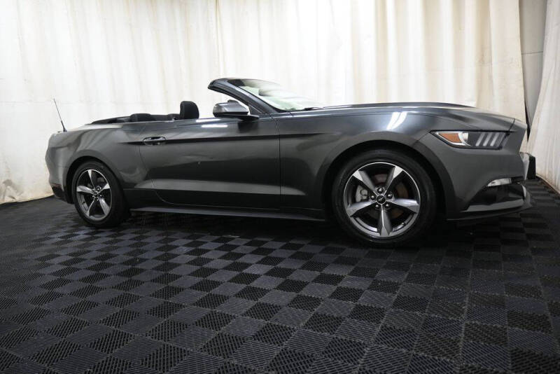 2016 Ford Mustang V6