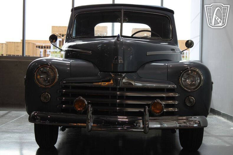 1947 Ford Super Deluxe