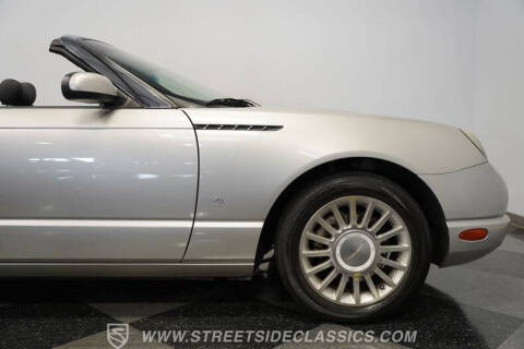 2004 Ford Thunderbird Deluxe