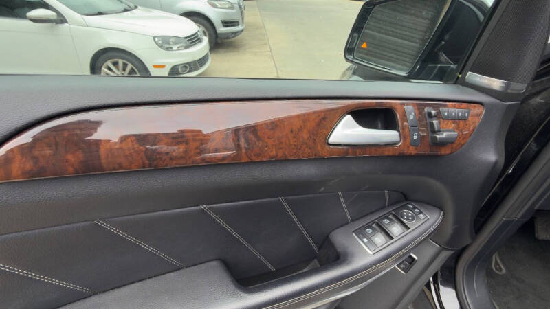 2014 Mercedes-Benz GL-Class GL 550 4MATIC