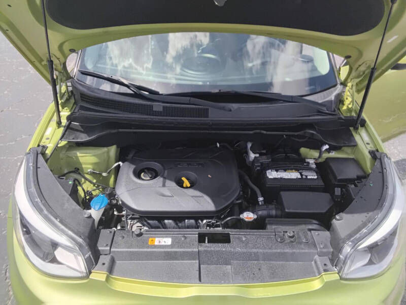 2017 Kia Soul +