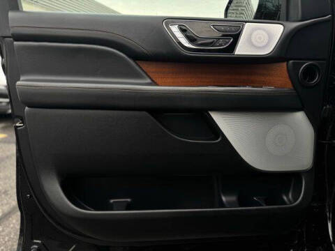 2022 Lincoln Navigator Black Label