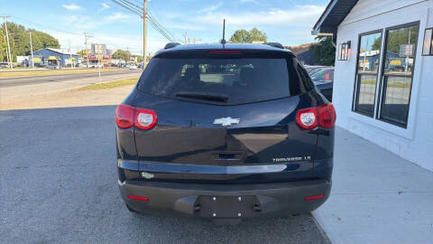 2011 Chevrolet Traverse LS