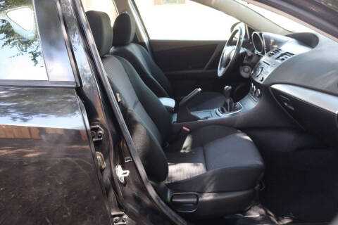 2013 Mazda MAZDA3 i Touring