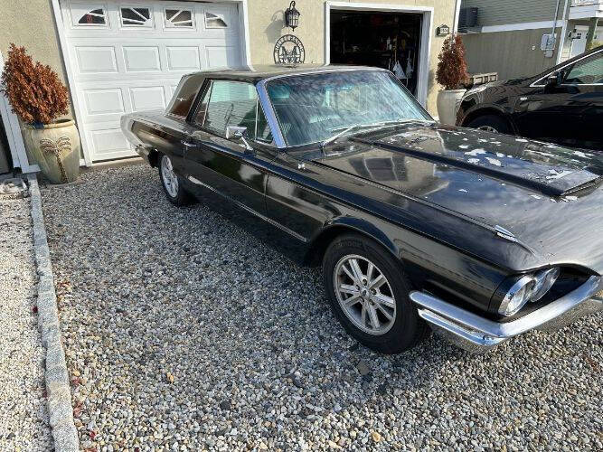 1964 Ford Thunderbird