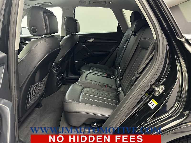 2022 Audi Q5 quattro Premium 40 TFSI