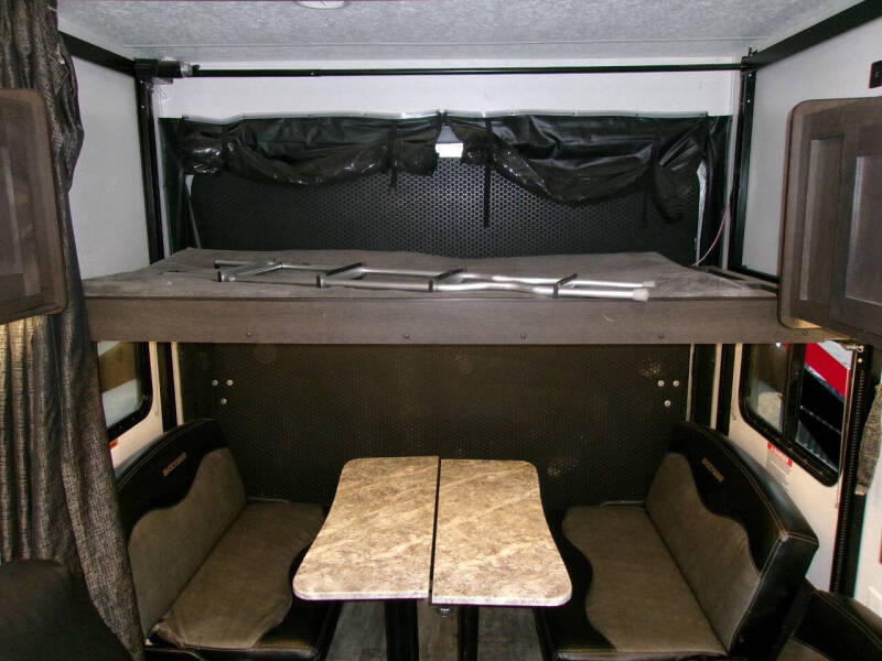 2019 Forest River Shockwave 25rqmx