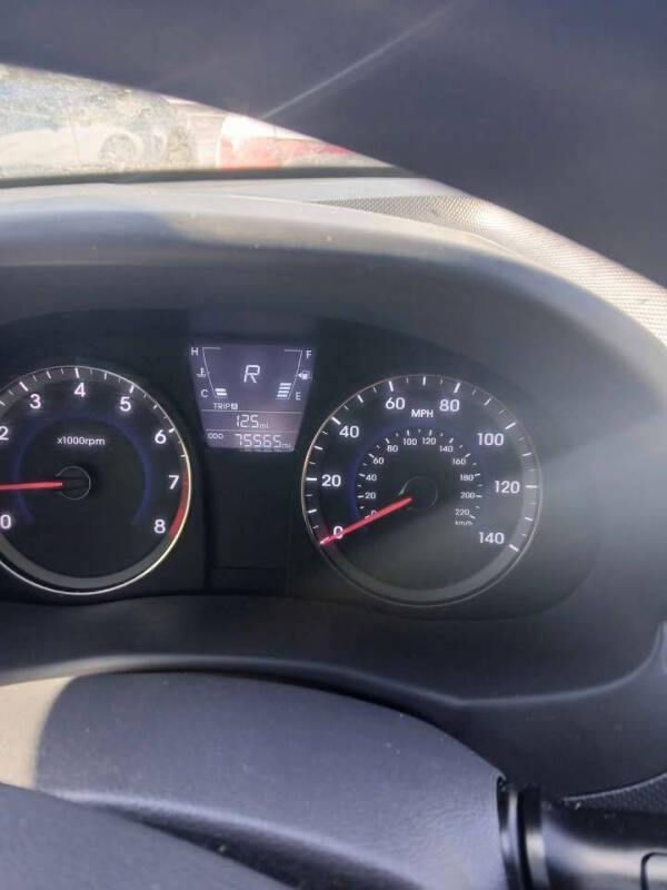 2013 Hyundai Accent GLS