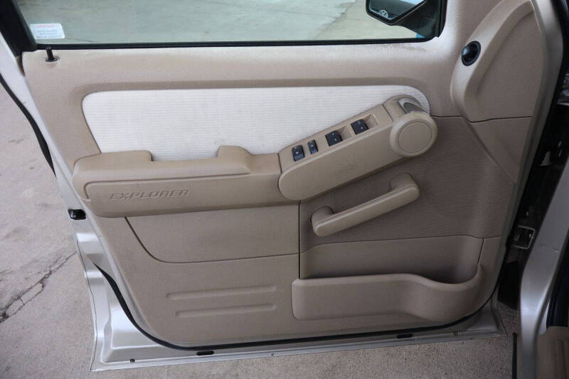 2007 Ford Explorer XLT