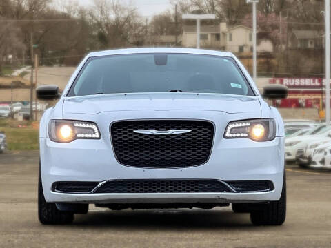 2019 Chrysler 300