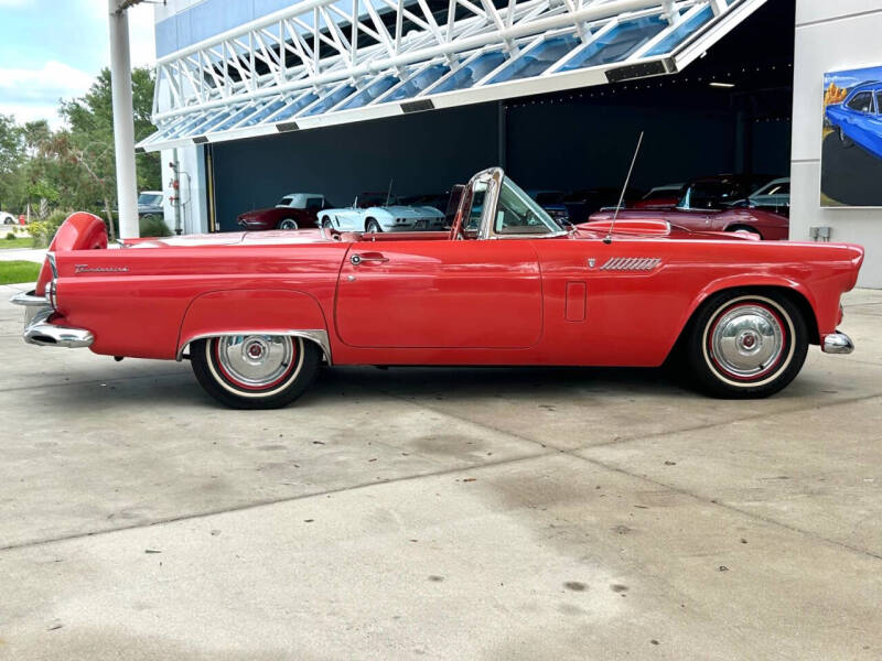 1956 Ford Thunderbird