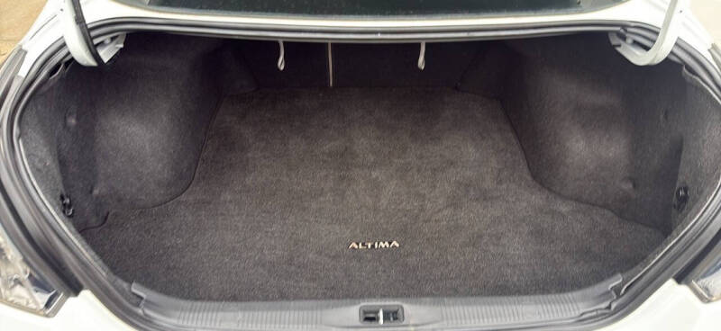 2011 Nissan Altima 3.5 SR