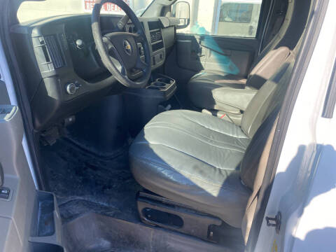 2017 Chevrolet Express 2500
