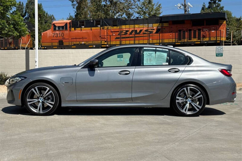 2023 BMW 3 Series 330e