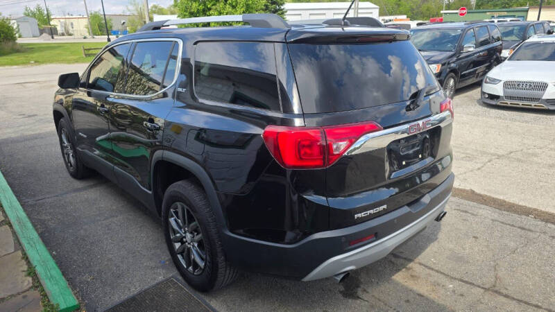 2017 GMC Acadia SLT-1