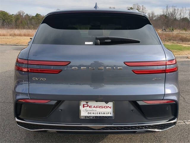 2026 Genesis GV70 2.5T Advanced